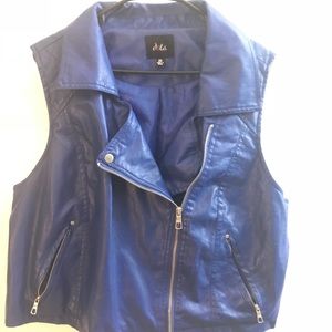 Dots leathers vest